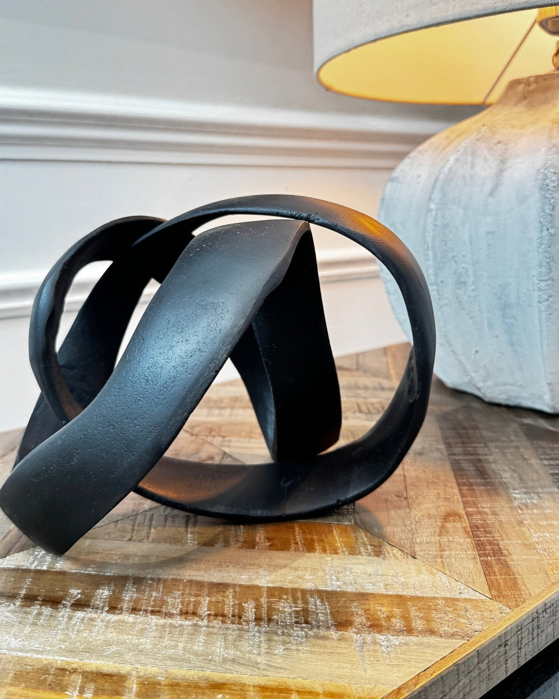 Prato Black Finish Aluminium Knot Sculpture